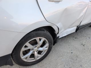 2019 Chevrolet Equinox LT - Primary Damage Left Image